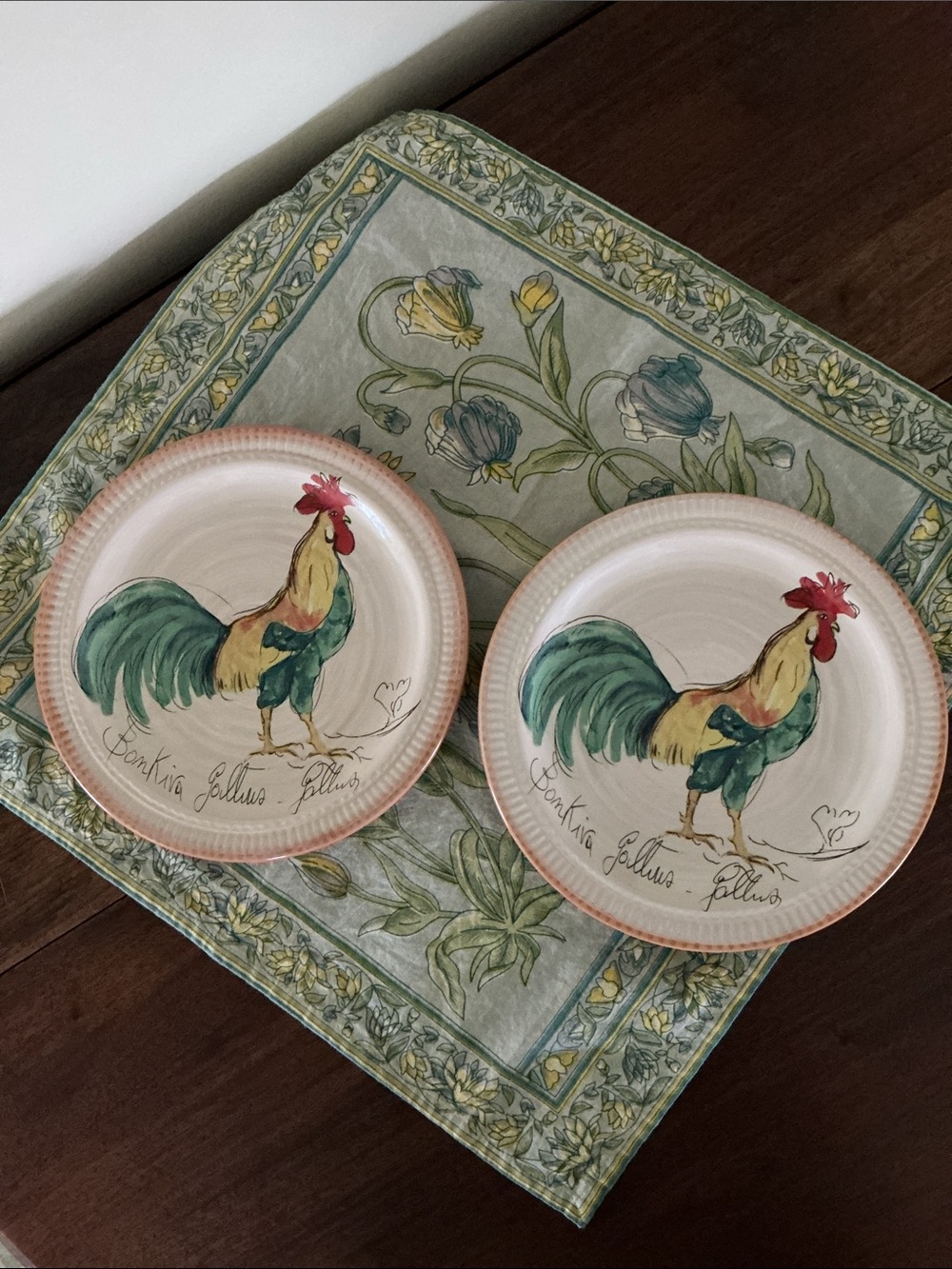 Pottery Barn Rooster Luncheon Plates Set of 2
